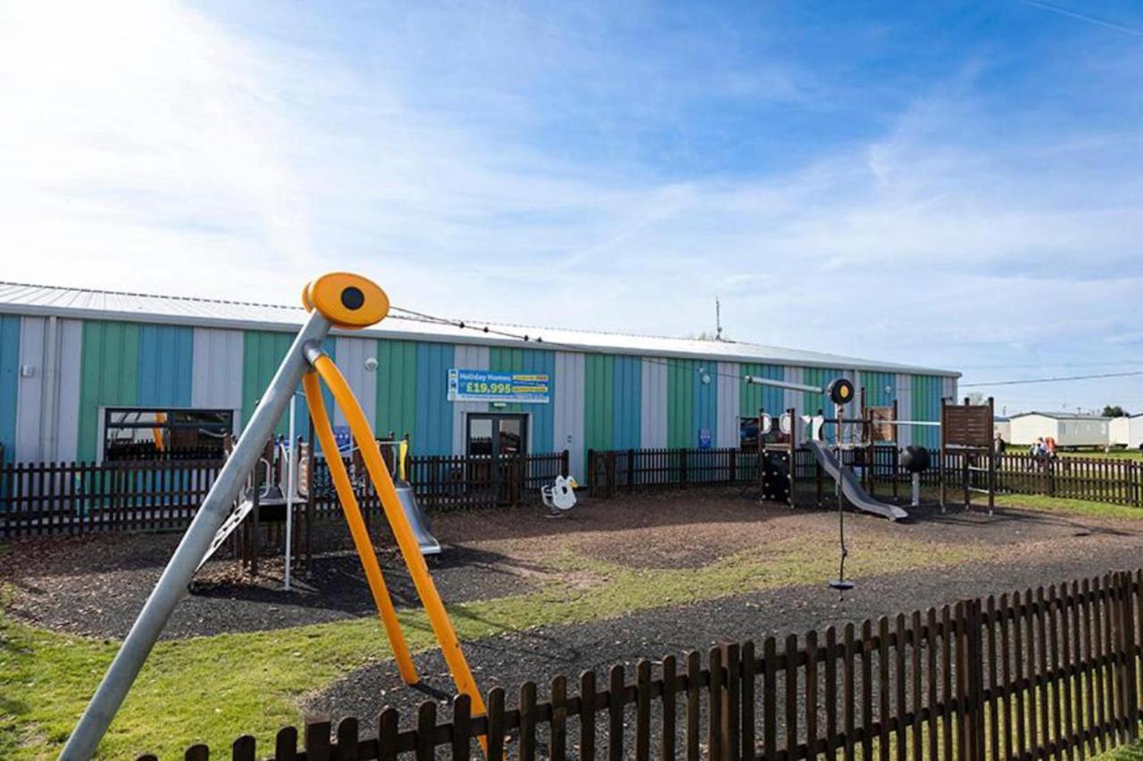 2Br-Sleeps6-Wifi-Freeparking-Holidaypark Clacton-on-Sea Εξωτερικό φωτογραφία